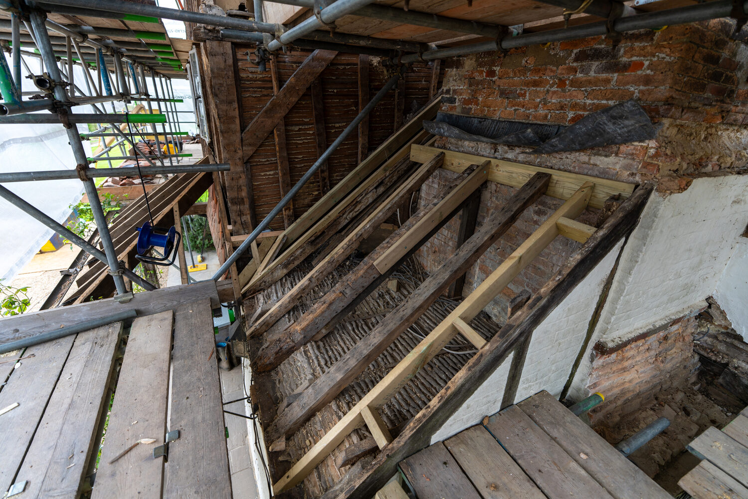Common House manor restoration