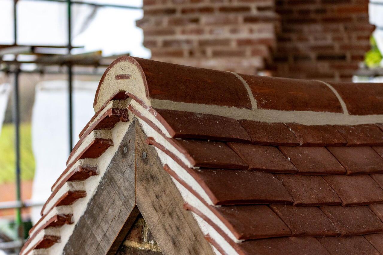 Wapsbourne Manor oak-frame restoration