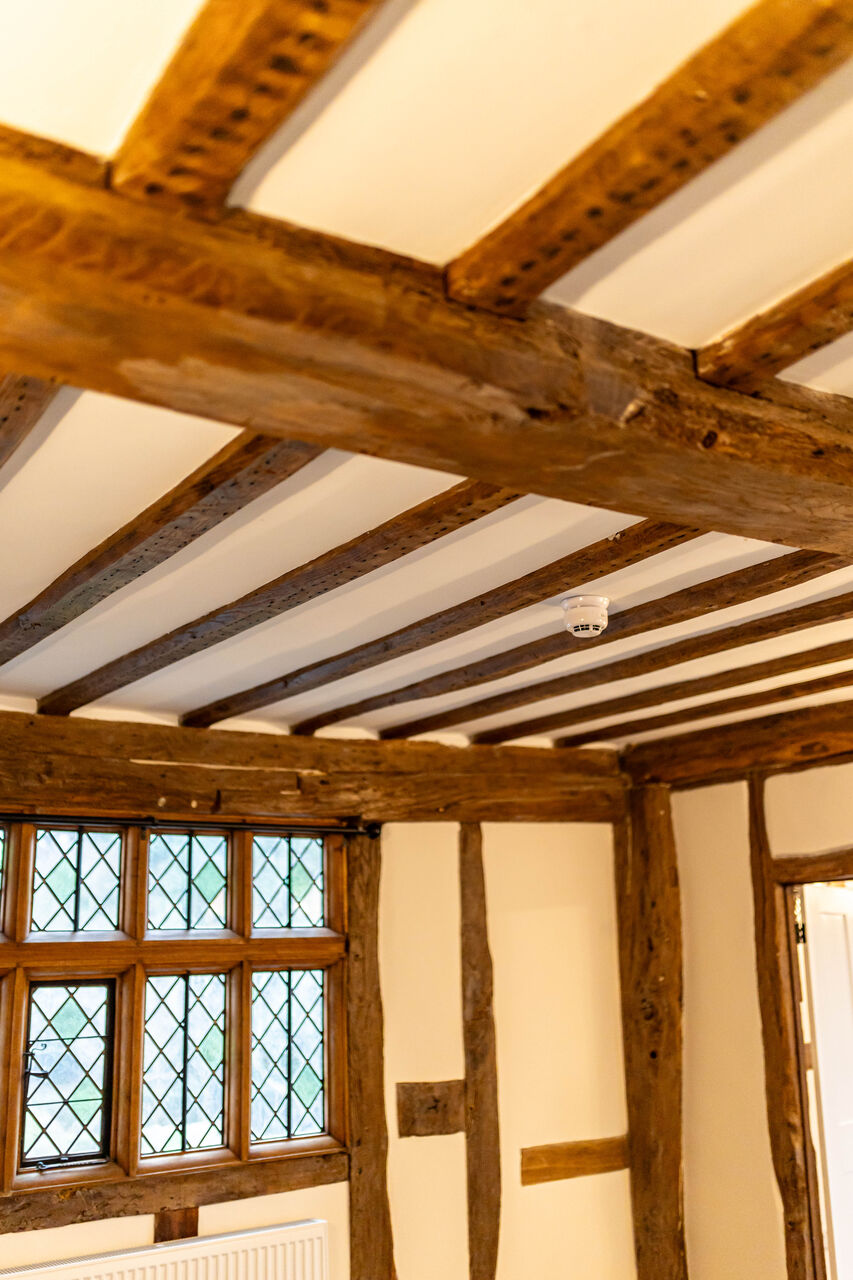 Wapsbourne Manor oak-frame restoration