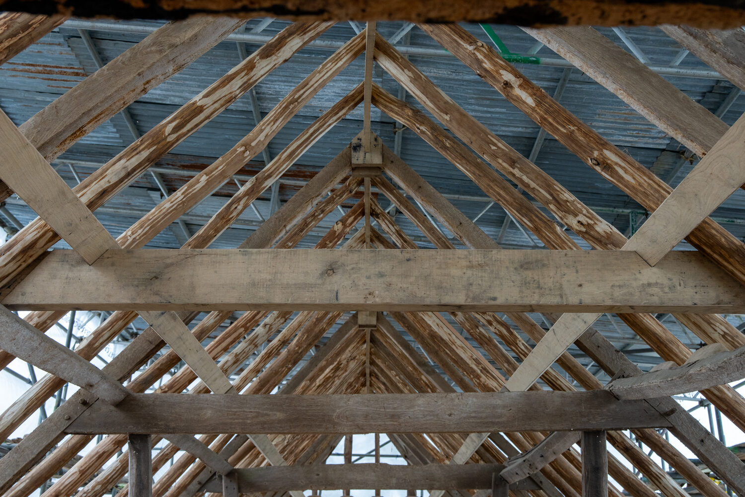 Great Dixter cart shed restoration