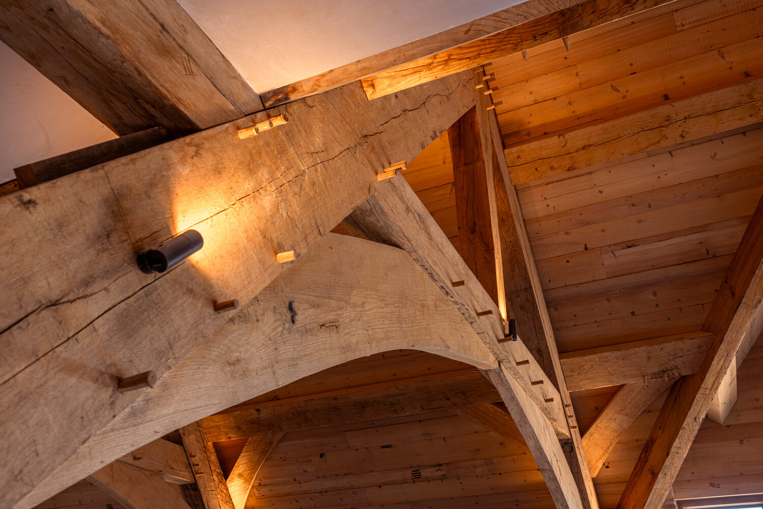 Oak-framed pool house